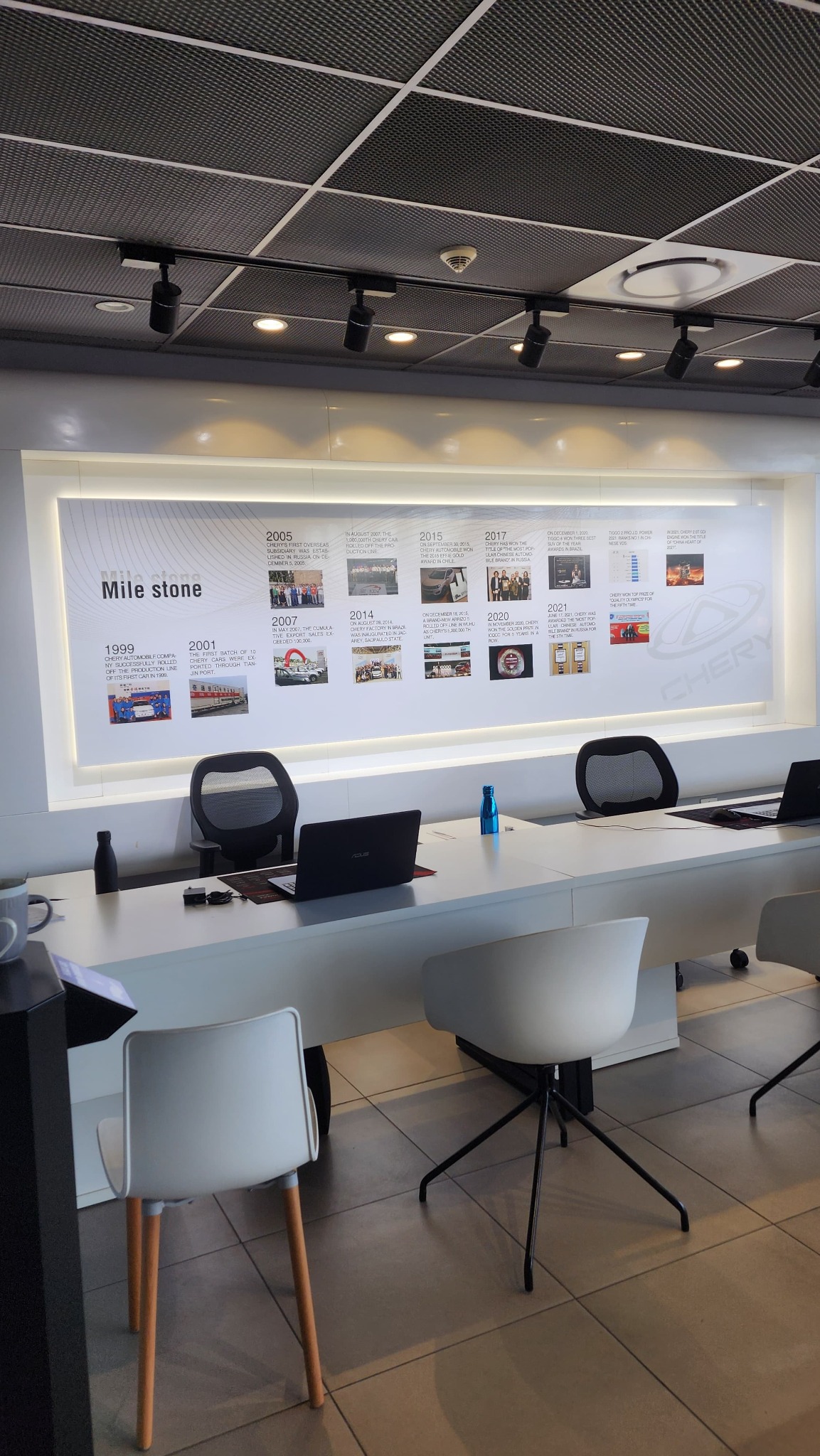 Chery showroom and office interior fitout